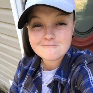 Meet your Posher, Taralynn